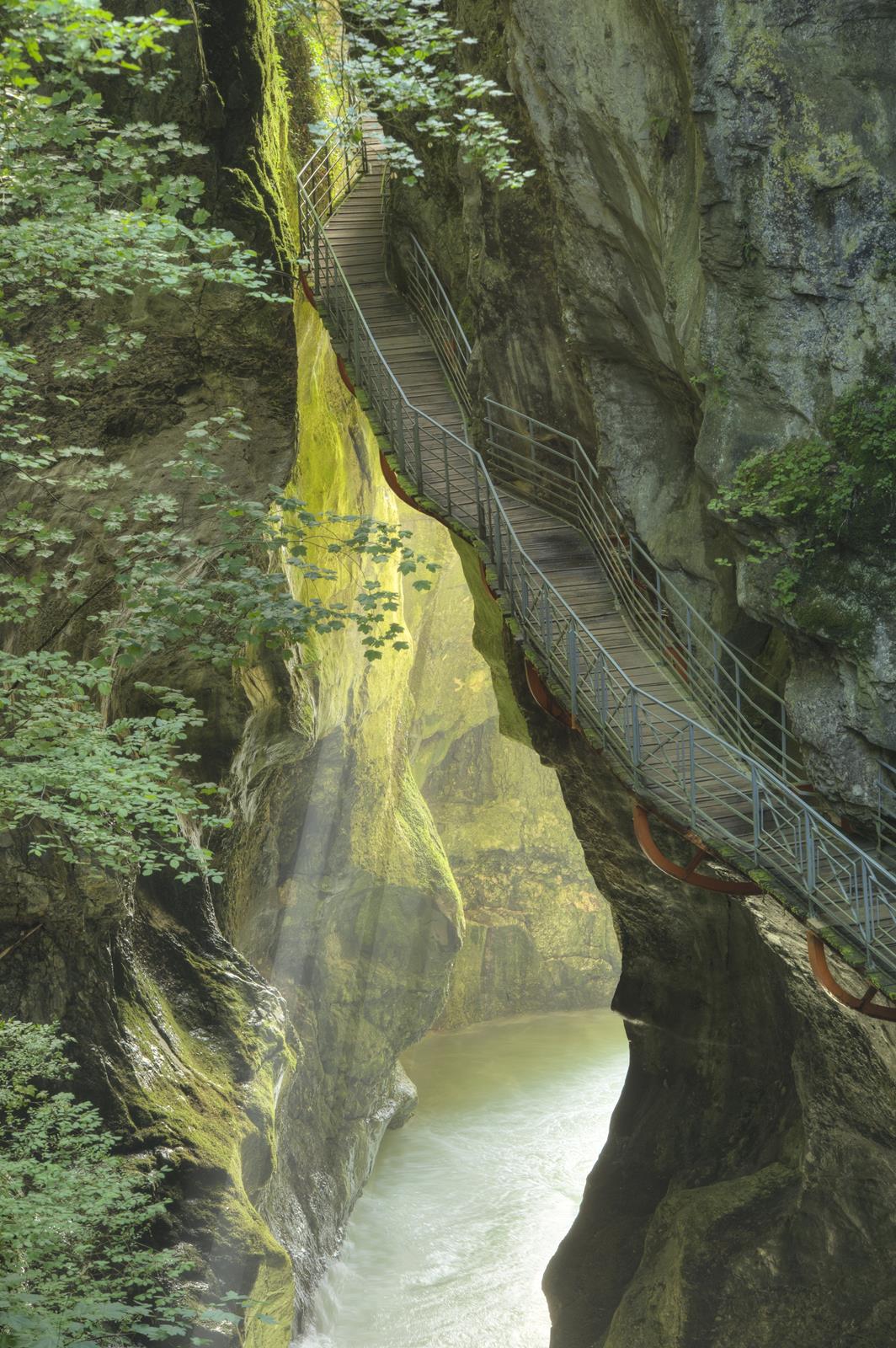 RÃ©sultat de recherche d'images pour "gorges du fier"